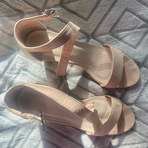 David’s bridal heels